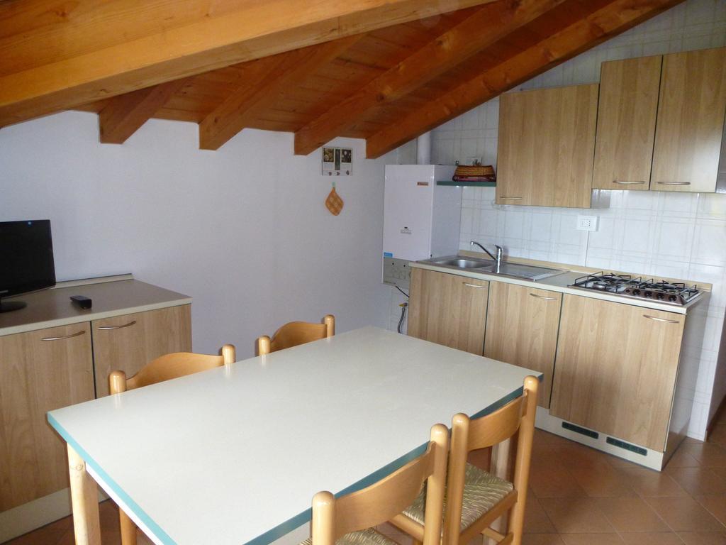 Casa Enrico Apartment Pieve Di Ledro Room photo